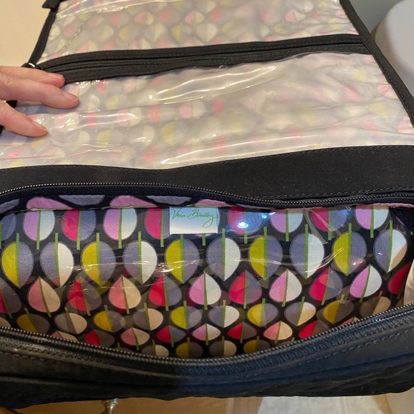 VERA BRADLEY BLACK HANGING ORGANIZER - Picture 6 of 7